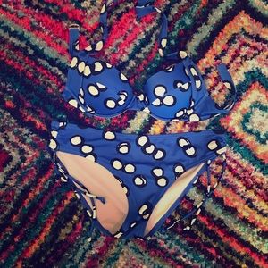 Victoria’s Secret bikini